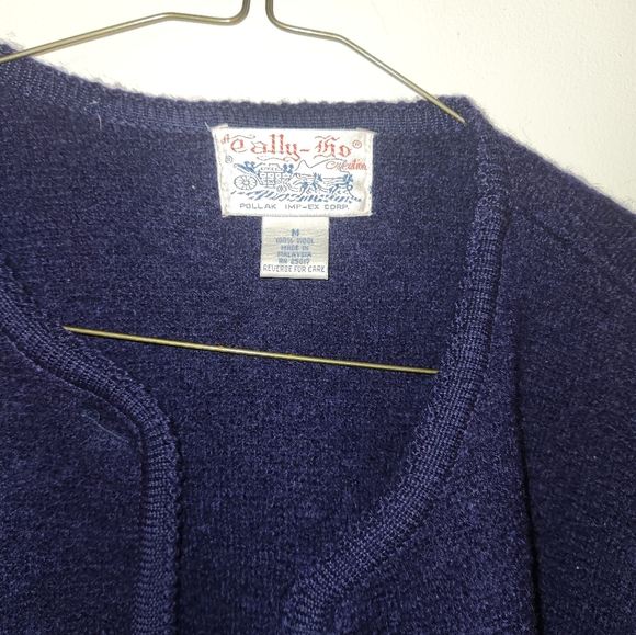 Vintage 100% Navy Blue sweater- M - Picture 2 of 3